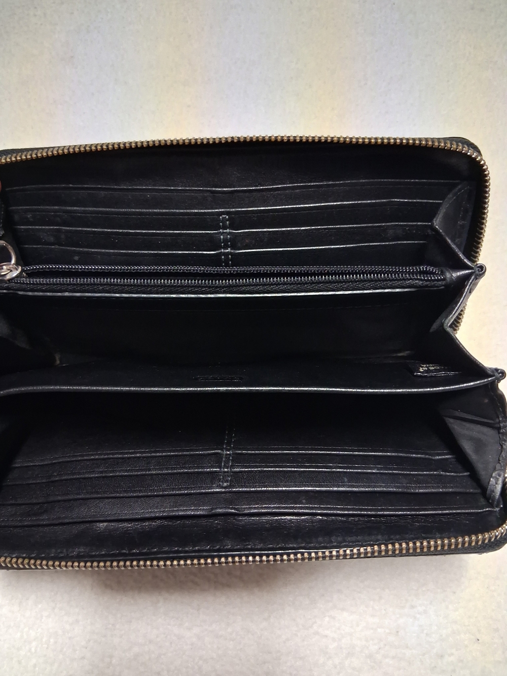 Vintage Coach Black/Tan Signature Canvas Buckle Zip Wallet - Picture 6 of 13